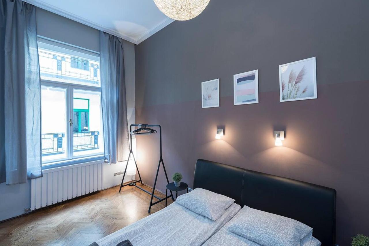 Váci Street Premier Apartment Budapeste Exterior foto