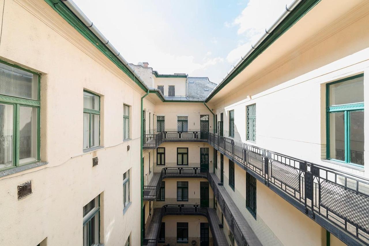 Váci Street Premier Apartment Budapeste Exterior foto